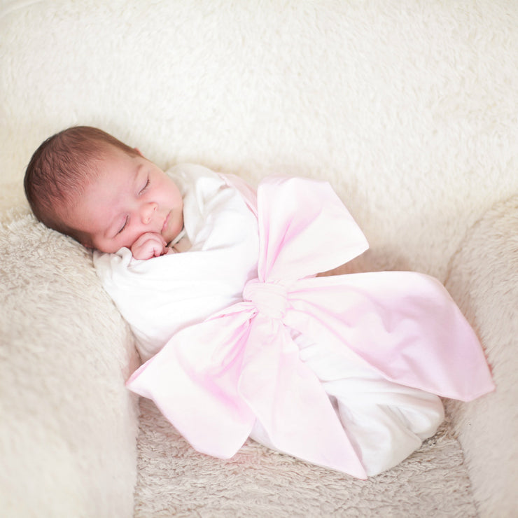 Swaddling cloth with cotton bow